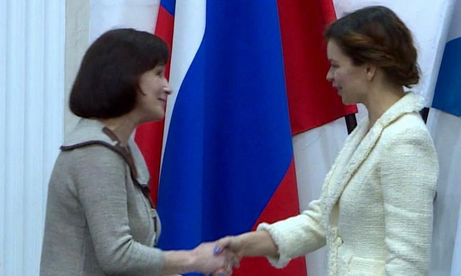 Стих она была одинока Стих она была одинока