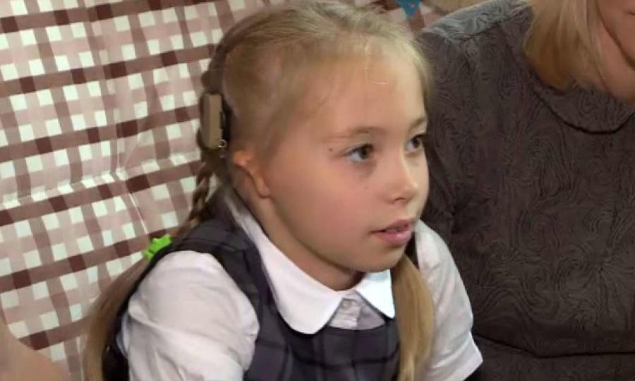 Маленькая жительница Новодвинска — Елена Староверова — нуждается в помощи