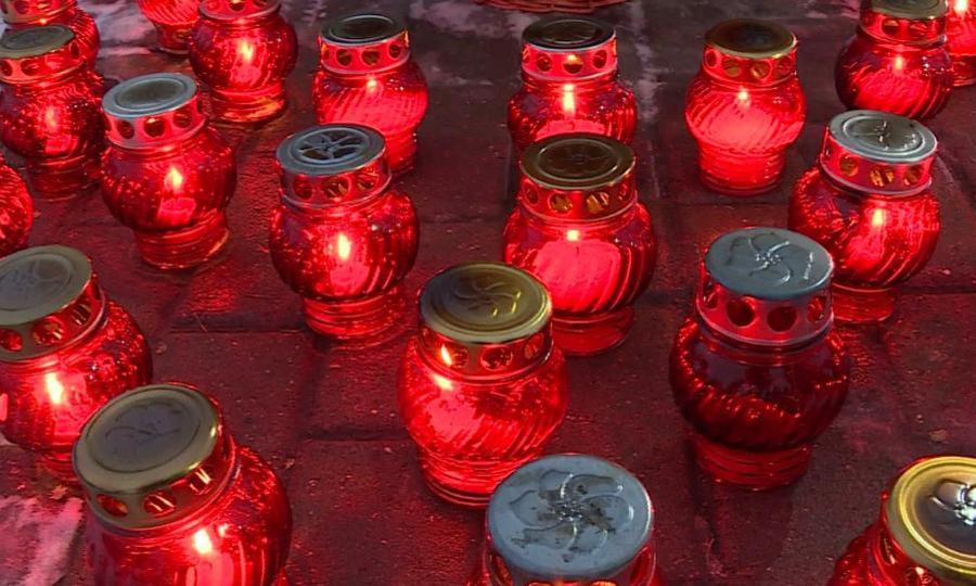 ​Сегодня в 9 вечера зажглись свечи памяти по жертвам политрепрессий